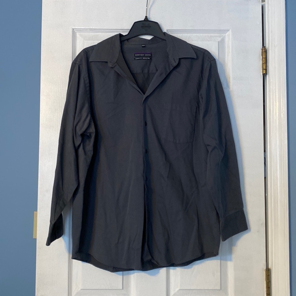 Geoffrey Beene mens button down; size 17, 32/33